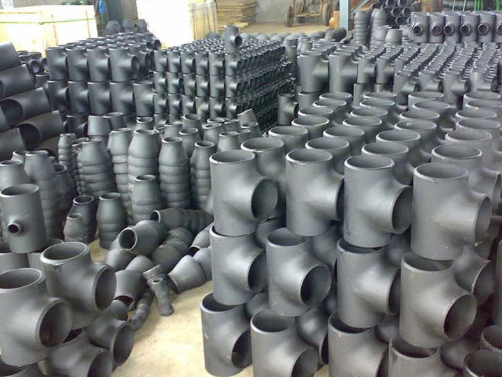 Alloy Steel WP22 Pipe Fittings in Mumbai India